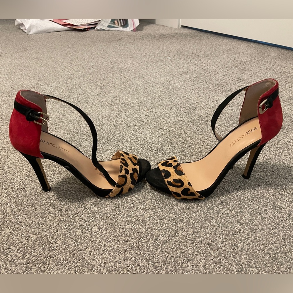 Sole Society Women’s Suede Heels Size 5.5 👠👠👠